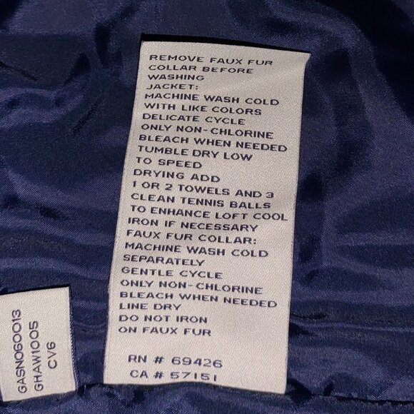 G.H. Bass & Co. | Faux Fur Trim Navy Blue, Brown Outline Puffer Vest - Picture 15 of 15